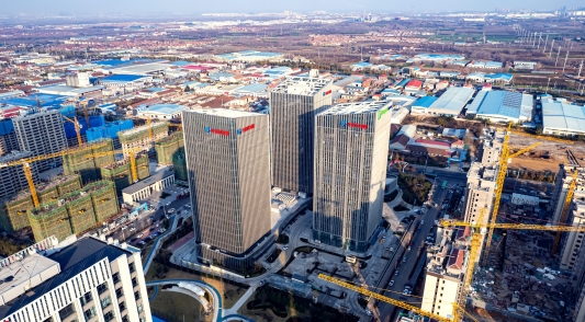 熊猫体育官网青岛开发区新动能产业基地科创园（总部办公）EPC项目荣获2024年度（第二批）北京市优质安装工程奖(图2)